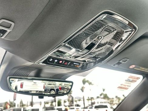 New 2026 Cadillac Vistiq Sport image 17