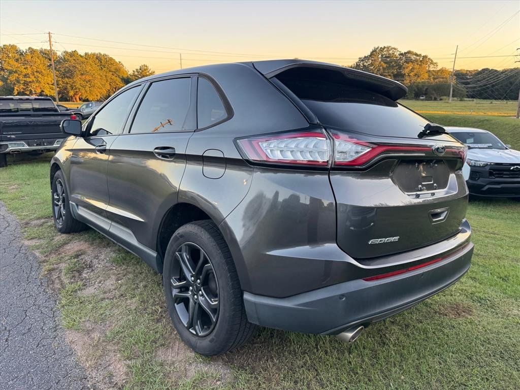 Used 2018 Ford Edge SEL w/ Equipment Group 201A FWD image 6
