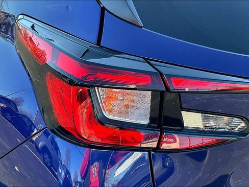 Used 2025 Subaru Crosstrek 2.0i Premium w/ Convenience Package #2 image 32