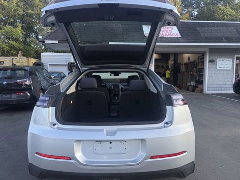 Used 2014 Chevrolet Volt FWD image 35