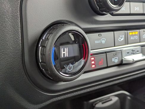 New 2025 Ford Bronco Big Bend w/ Black Diamond Package image 24