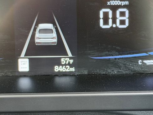 Used 2025 Hyundai Elantra Sport image 5