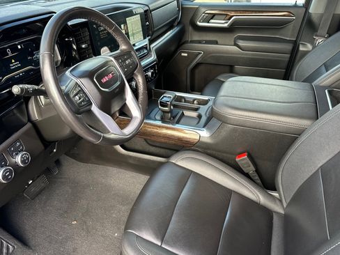 Used 2023 GMC Sierra 1500 Elevation w/ Elevation Premium Package image 10