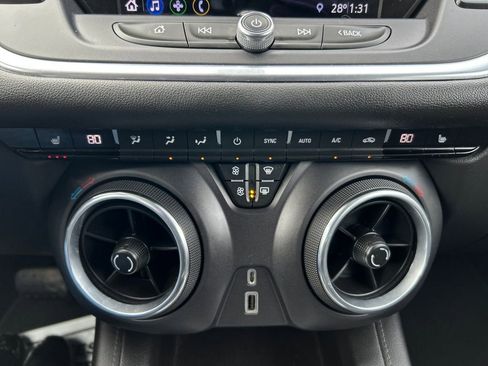 Used 2019 Chevrolet Blazer LT image 28