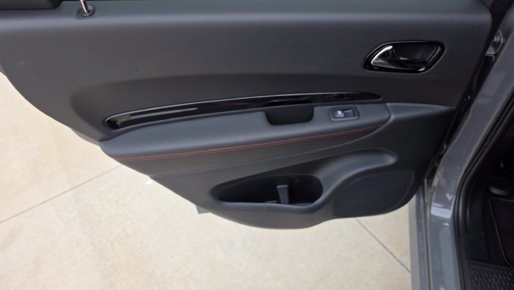 New 2027 Dodge Durango R/T w/ Blacktop Redline Package AWD/4WD image 21