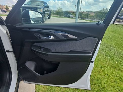 Used 2023 Chevrolet TrailBlazer LS FWD image 20