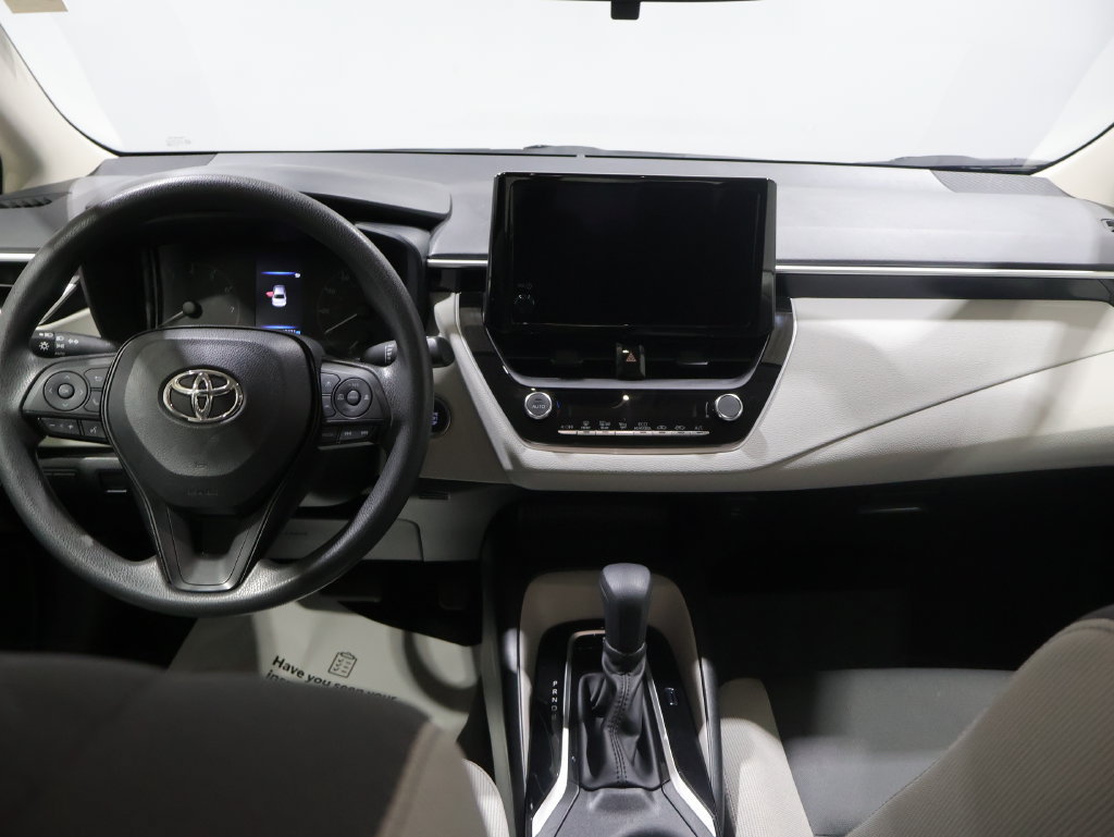 Used 2024 Toyota Corolla LE w/ LE Convenience Package FWD image 16