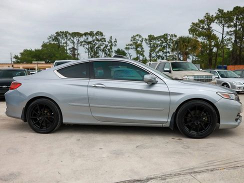 Used 2016 Honda Accord Touring image 8