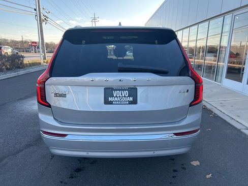 Certified 2025 Volvo XC90 B6 Plus image 4