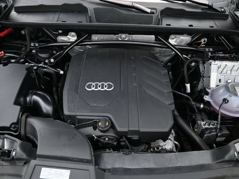 Used 2022 Audi Q5 2.0T Premium Plus AWD/4WD image 32