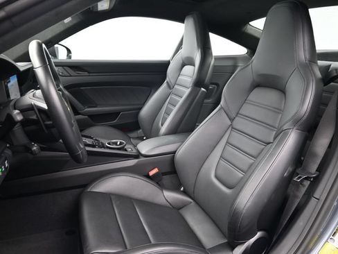 Certified 2025 Porsche 911 Carrera 4 GTS AWD/4WD image 5