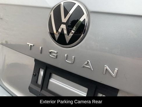 Used 2022 Volkswagen Tiguan SE R-Line FWD image 14