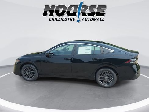 New 2026 Nissan Sentra SV w/ SV Convenience Package FWD image 5