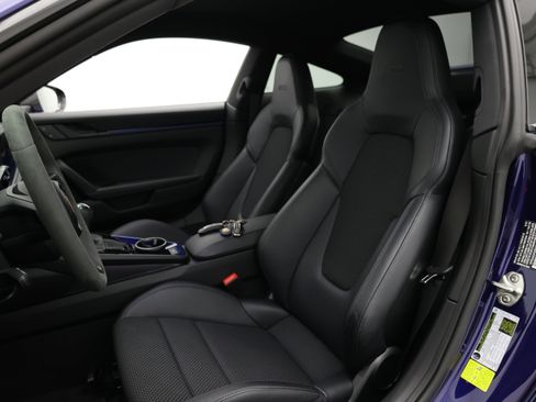 Used 2024 Porsche 911 Carrera T RWD image 22