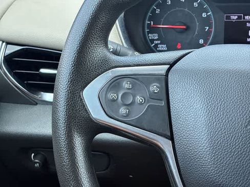 Used 2023 Chevrolet Traverse LS FWD image 24