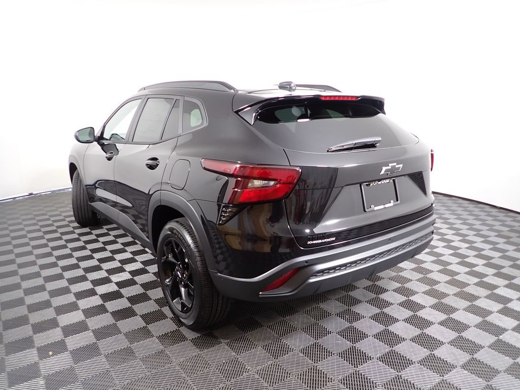 New 2026 Chevrolet Trax LT w/ Driver Confidence Package FWD image 12