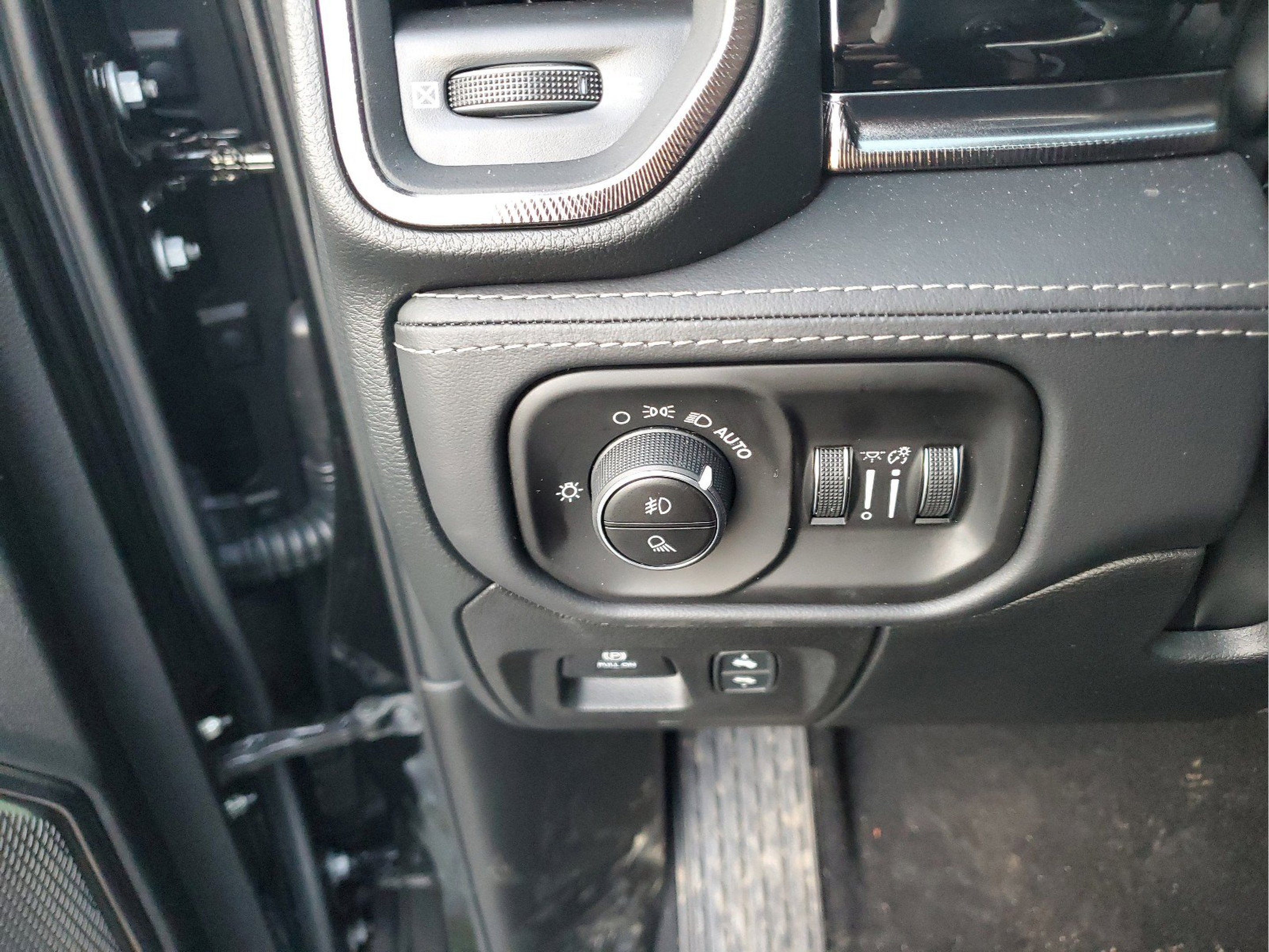 New 2026 RAM 1500 RHO w/ RHO Level 1 Equipment Group AWD/4WD image 26