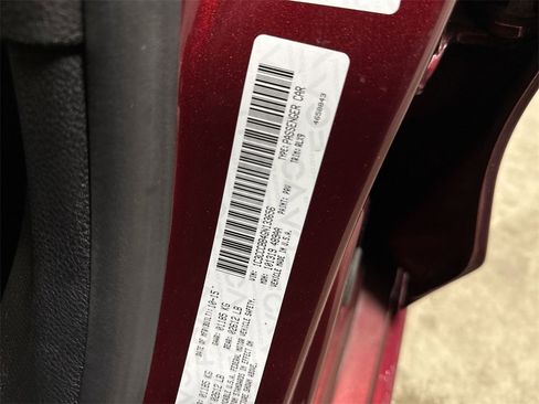 Used 2016 Chrysler 200 S image 28