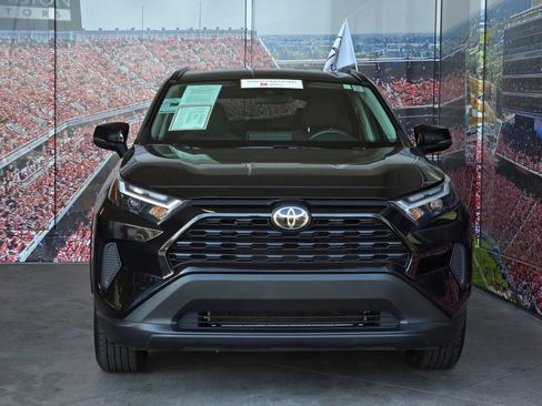 Certified 2025 Toyota RAV4 XLE FWD image 3