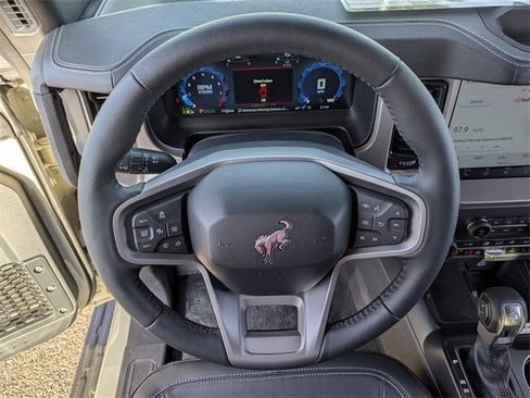 New 2025 Ford Bronco Outer Banks image 28