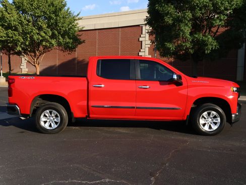 Used 2021 Chevrolet Silverado 1500 LT w/ Bed Protection Package image 31
