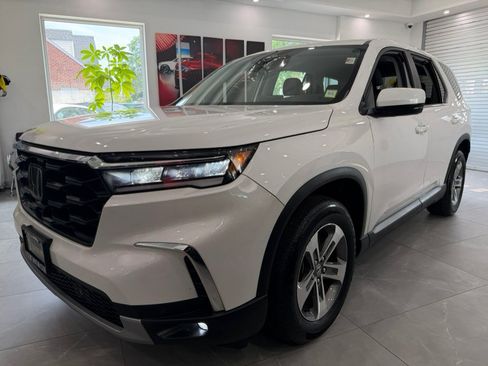 Used 2023 Honda Pilot EX-L image 3