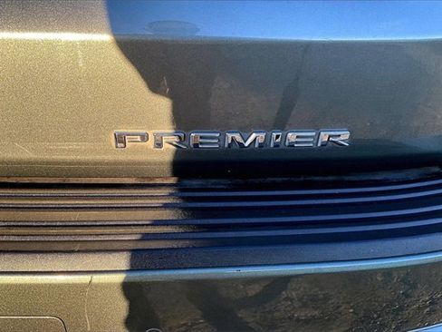 Used 2023 Chevrolet Tahoe Premier image 33