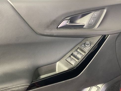 Used 2025 Chevrolet Equinox LT FWD image 29