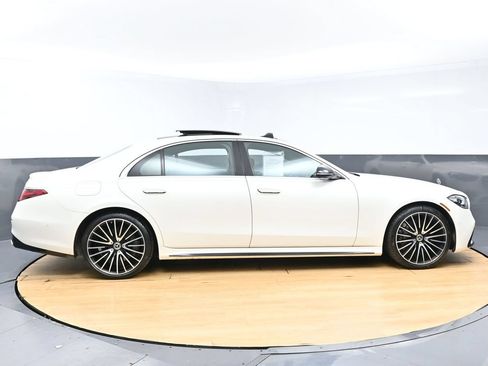 Used 2022 Mercedes-Benz S 500 4MATIC image 8