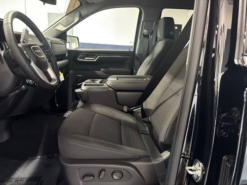 New 2026 GMC Sierra 1500 SLE w/ Preferred Package AWD/4WD image 26