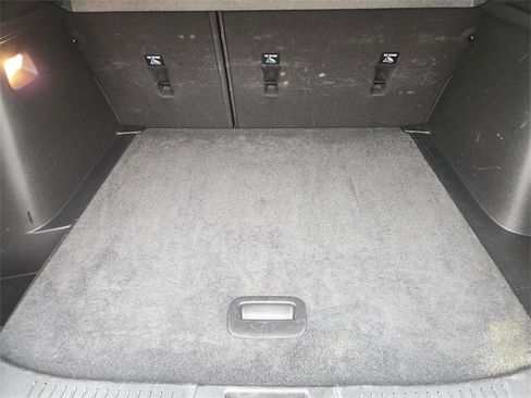 Certified 2024 Chevrolet Trax LT w/ Sunroof Package image 31