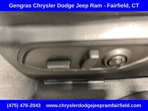Certified 2023 Jeep Grand Cherokee Laredo w/ Luxury Tech Group I AWD/4WD image 24