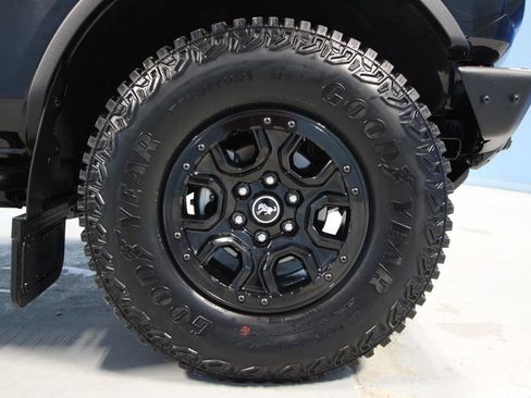 Used 2024 Ford Bronco Wildtrak image 36