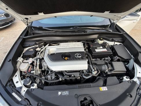 Used 2021 Lexus UX 200 w/ Premium Package FWD image 27