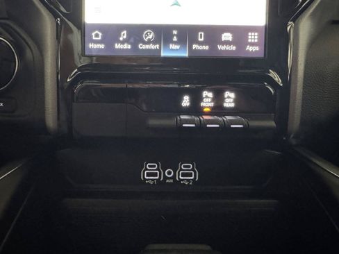 Used 2025 RAM 1500 Big Horn AWD/4WD image 18