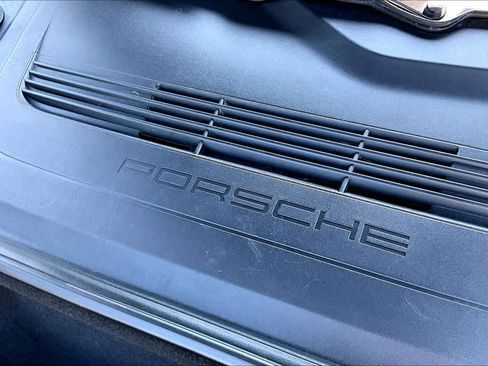 Used 2017 Porsche 911 Carrera RWD image 31