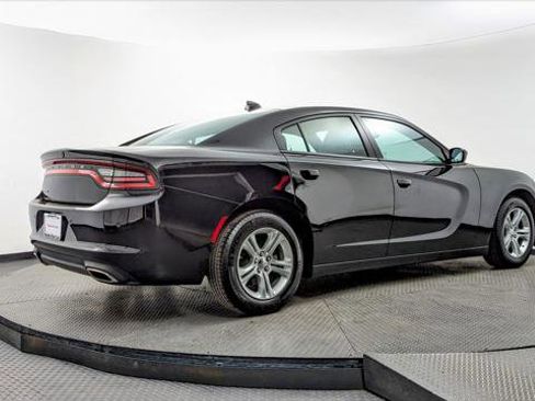 Used 2022 Dodge Charger SXT w/ Plus Group image 8