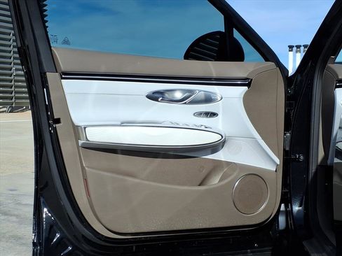 Certified 2026 Genesis GV70 2.5T Advanced image 20