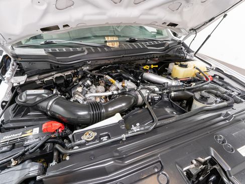 Used 2019 Ford F250 XLT w/ XLT Value Package image 31