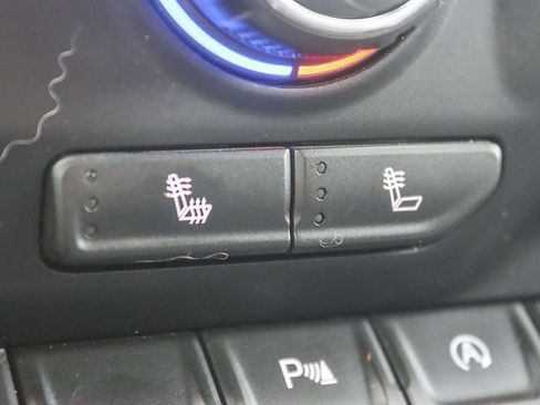 Used 2020 Chevrolet Silverado 1500 LT Trail Boss w/ Midnight Edition image 36