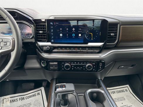 Used 2024 Chevrolet Silverado 1500 High Country w/ High Country Premium Package image 11