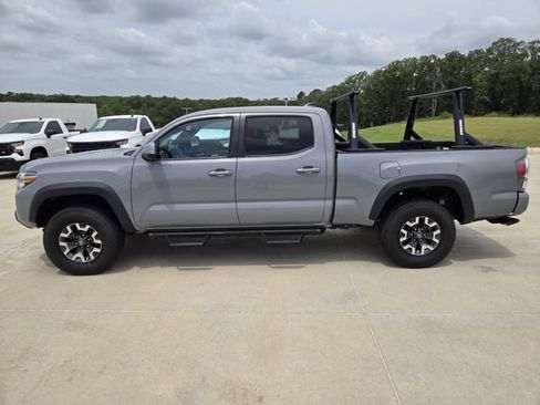 Used 2020 Toyota Tacoma TRD Off-Road w/ Technology Package AWD/4WD image 5