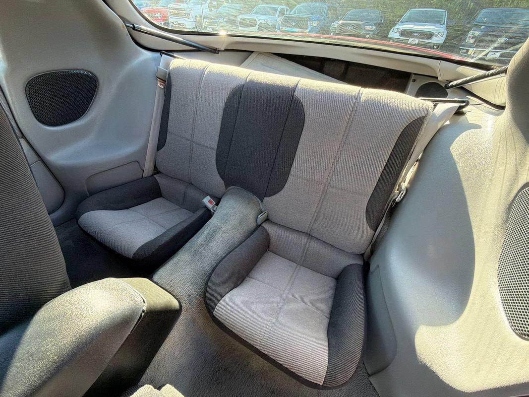 Used 1994 Chevrolet Camaro Z28 RWD image 10
