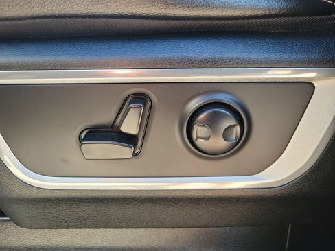 Used 2022 RAM 1500 Laramie image 19