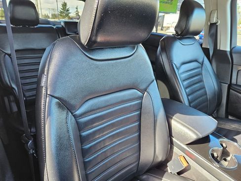 Used 2016 Ford Edge SEL w/ Equipment Group 201A AWD/4WD image 10