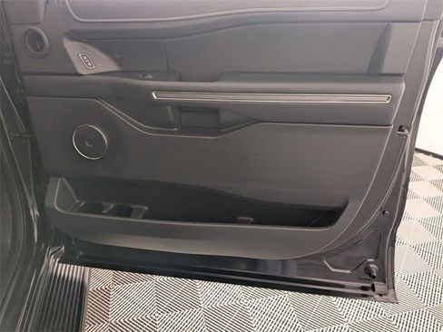 Used 2024 Ford Expedition XLT image 38