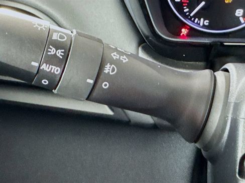 Used 2025 Subaru Outback Premium AWD/4WD image 12