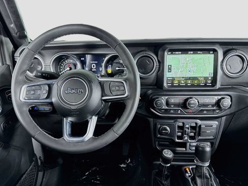 Used 2023 Jeep Wrangler Unlimited Sahara AWD/4WD image 12