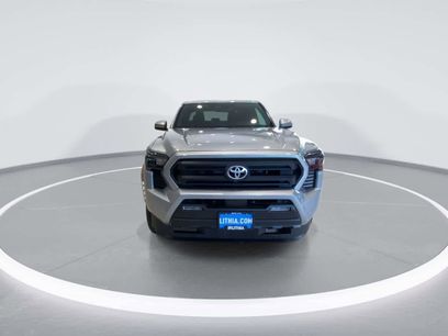 New 2025 Toyota Tacoma SR5