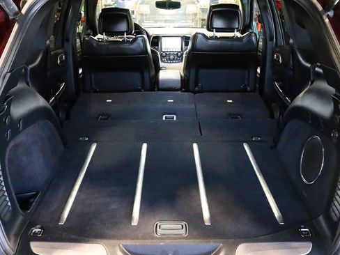 Used 2017 Jeep Grand Cherokee Limited w/ Luxury Group II AWD/4WD image 29